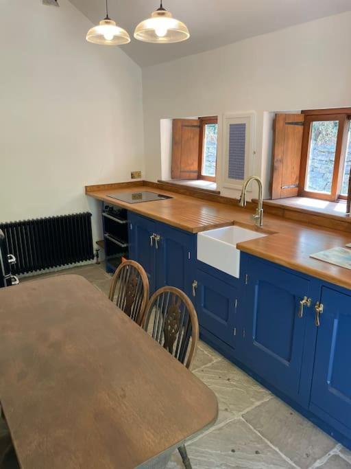 Former Corn Mill Cottage On The North Wales Coast Talacre Extérieur photo
