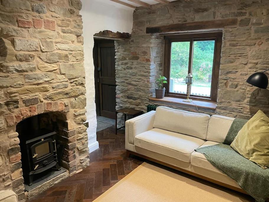 Former Corn Mill Cottage On The North Wales Coast Talacre Extérieur photo